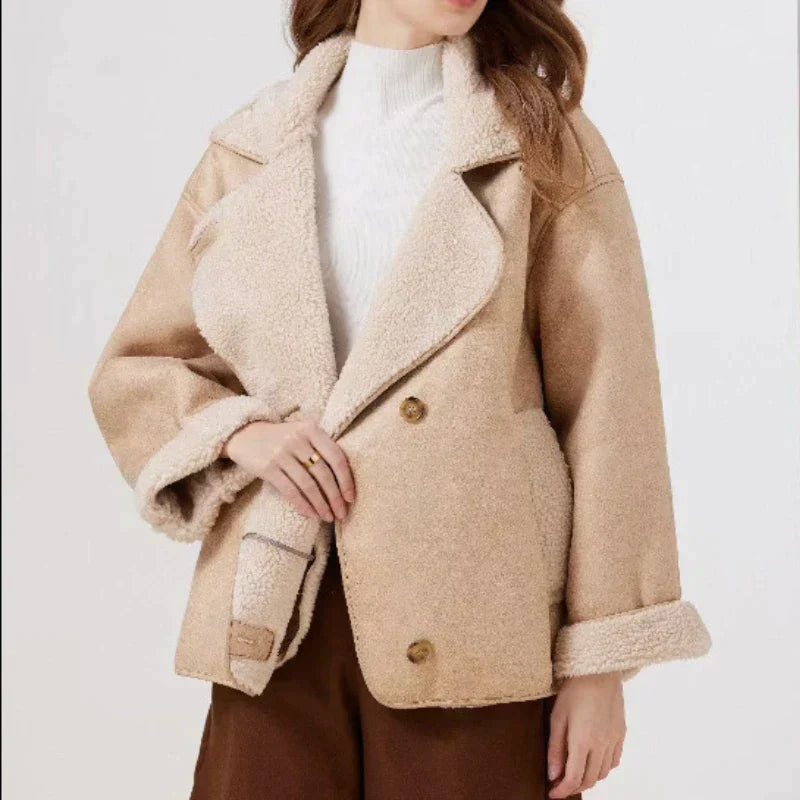 Manteau au design réfléchi