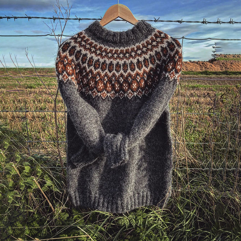 Pull au design réfléchi