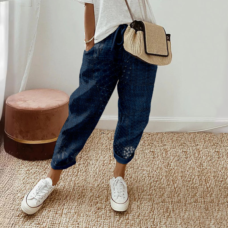 Pantalon au design réfléchi