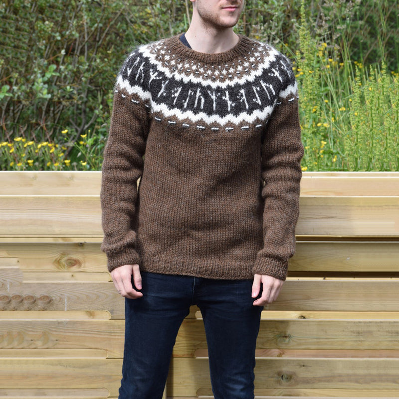 Pull au design classique