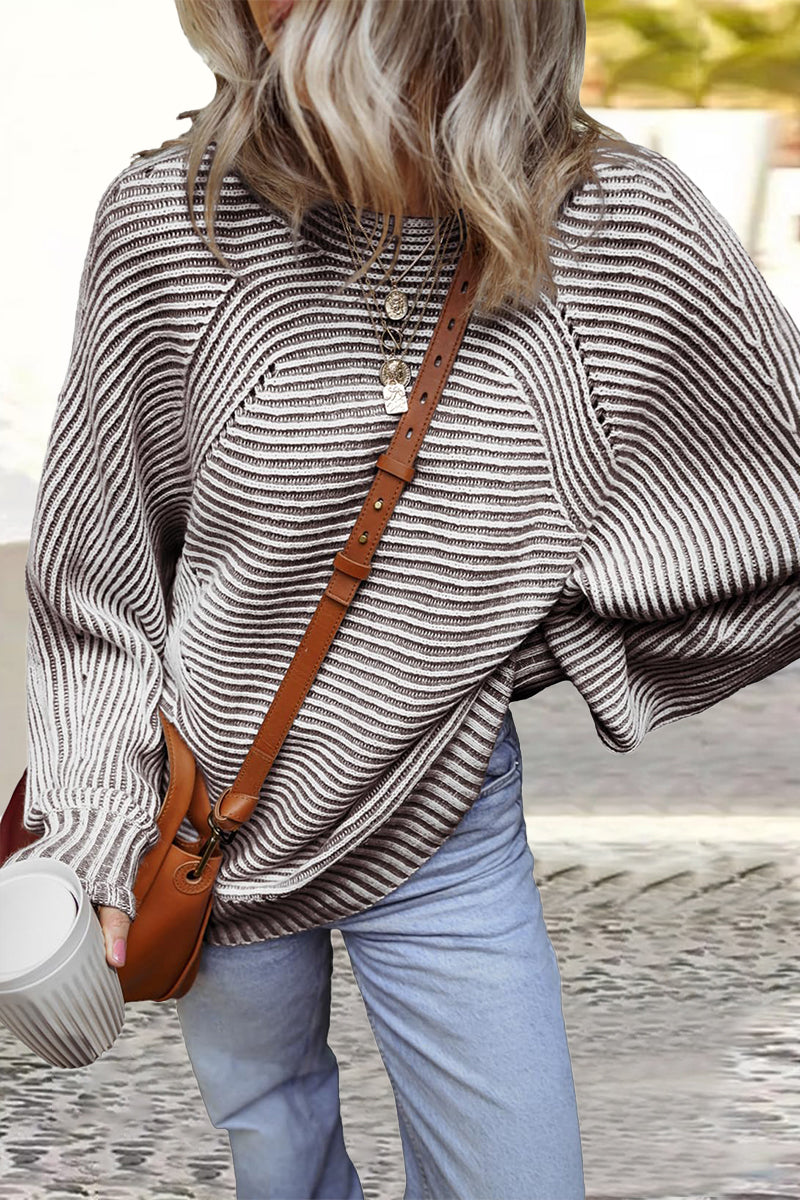 Pull au design réfléchi