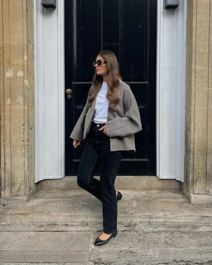 Veste au design réfléchi