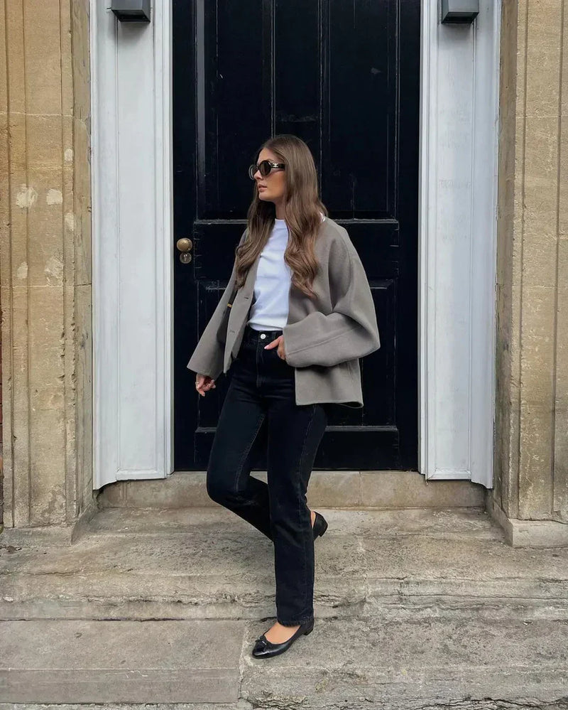 Veste au design réfléchi