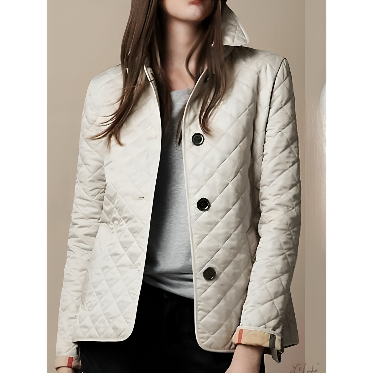 Veste au design réfléchi