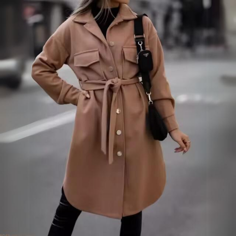 Veste au design réfléchi