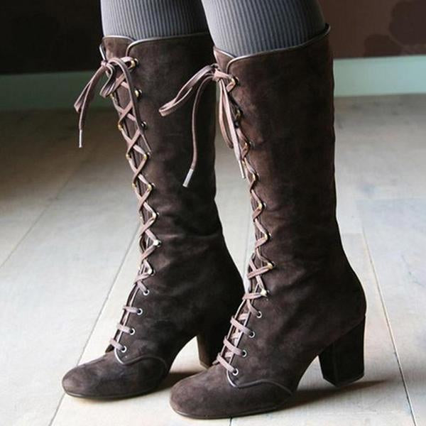Bottes de soutien élégantes et détaillées