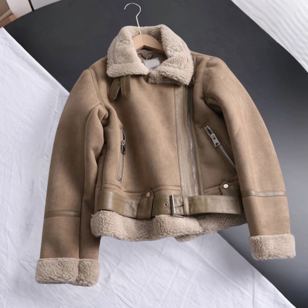 Veste magnifiquement confectionné
