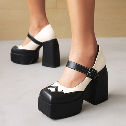 Chaussures Orthopédiques d'Inspiration Vintage