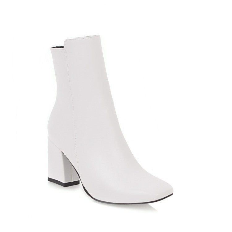 Bottes orthopédiques classiques au style intemporel