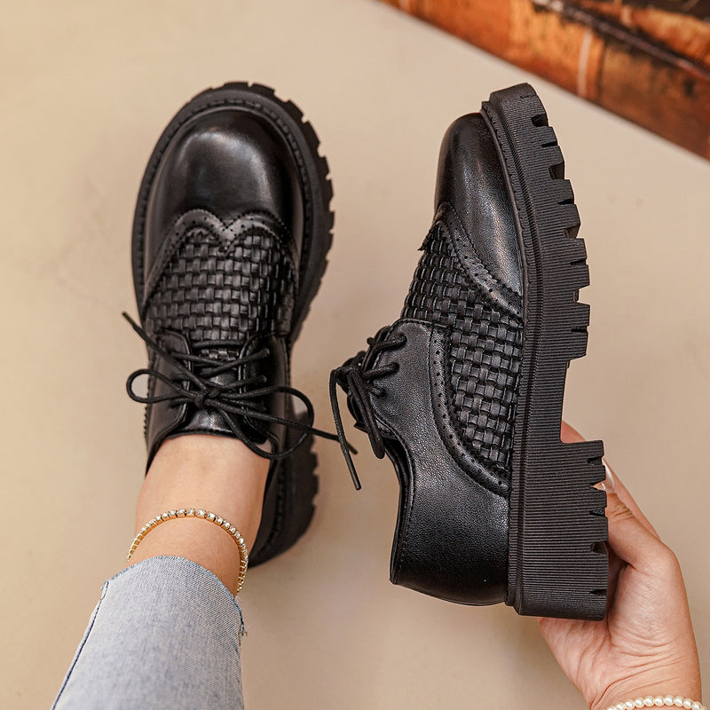 Chaussures Orthopédiques Gracieuses au Look Moderne