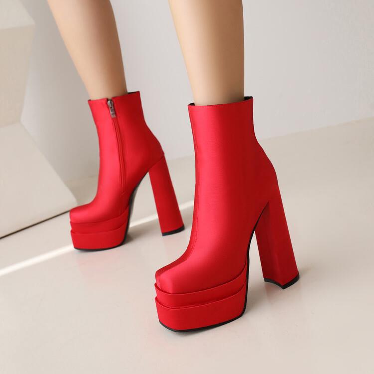 Bottes Orthopédiques Stylées pour Toute Occasion