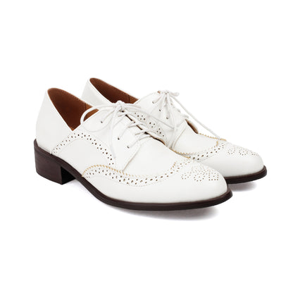 Chaussures Orthopédiques d'Inspiration Vintage