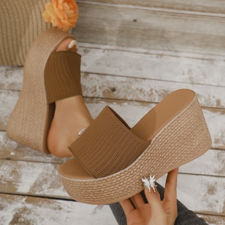 Chaussures Orthopédiques d'Inspiration Vintage