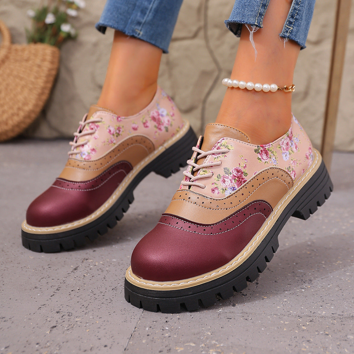 Chaussures Orthopédiques Gracieuses au Look Moderne