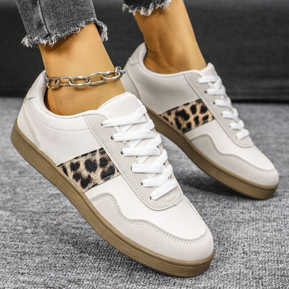 Chaussures Orthopédiques d'Inspiration Vintage