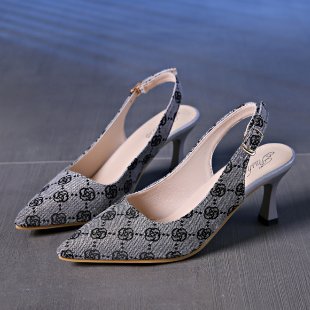 Sandales Orthopédiques Gracieuses au Look Moderne