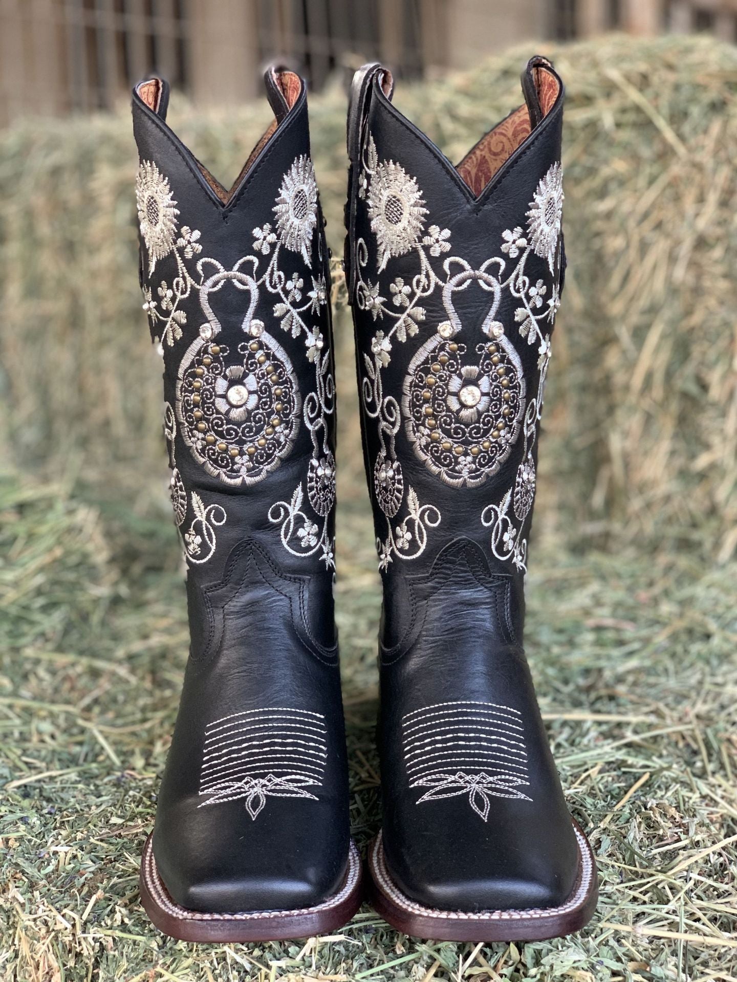 Bottes Orthopédiques Gracieuses au Look Moderne