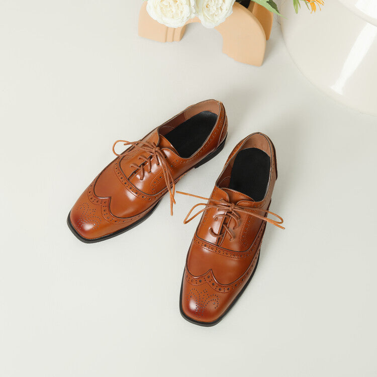 Chaussures Orthopédiques d'Inspiration Vintage