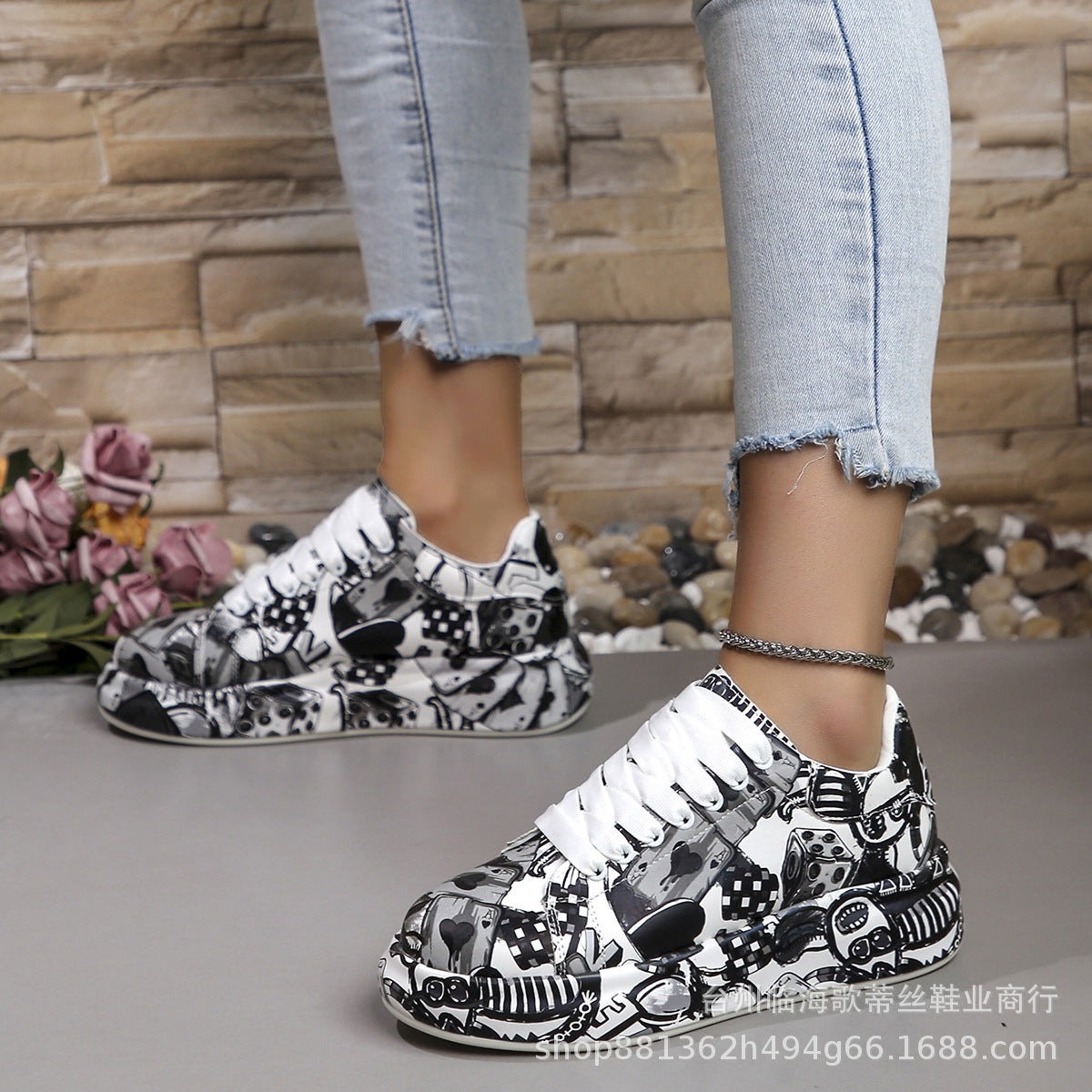Chaussures Orthopédiques d'Inspiration Vintage