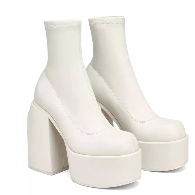 Bottes Orthopédiques Classiques au Style Intemporel