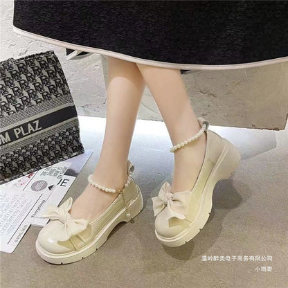 Chaussures Orthopédiques d'Inspiration Vintage