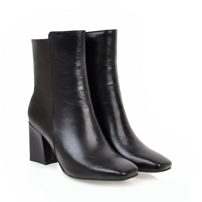 Bottes orthopédiques classiques au style intemporel