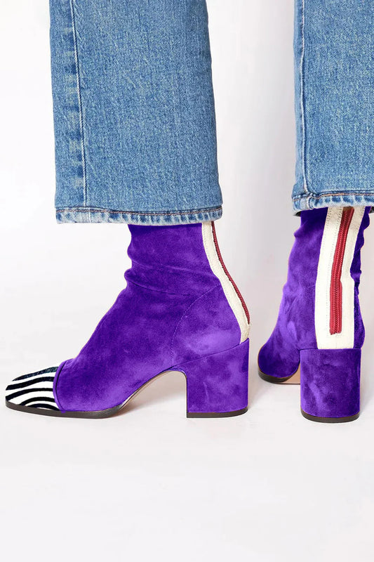 Bottes orthopédiques gracieuses pour un look moderne