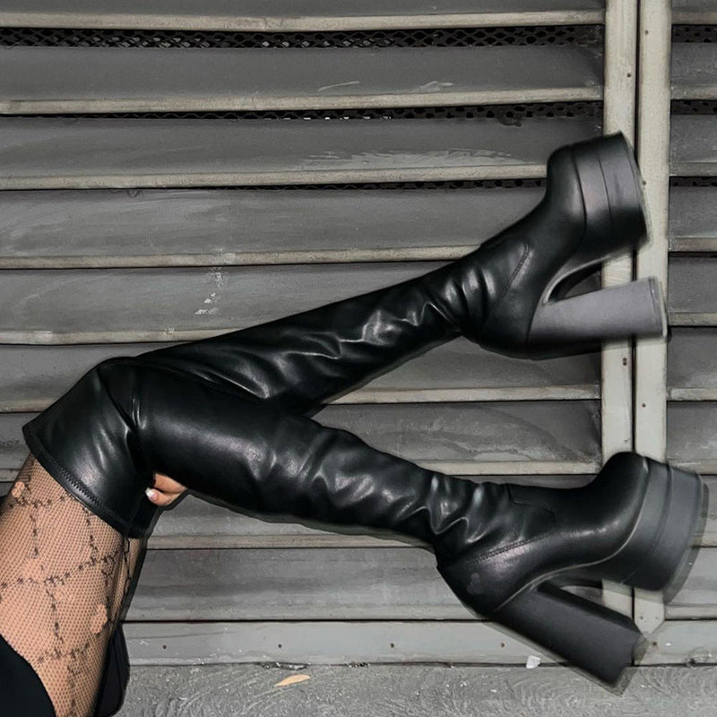 Bottes orthopédiques gracieuses pour un look moderne
