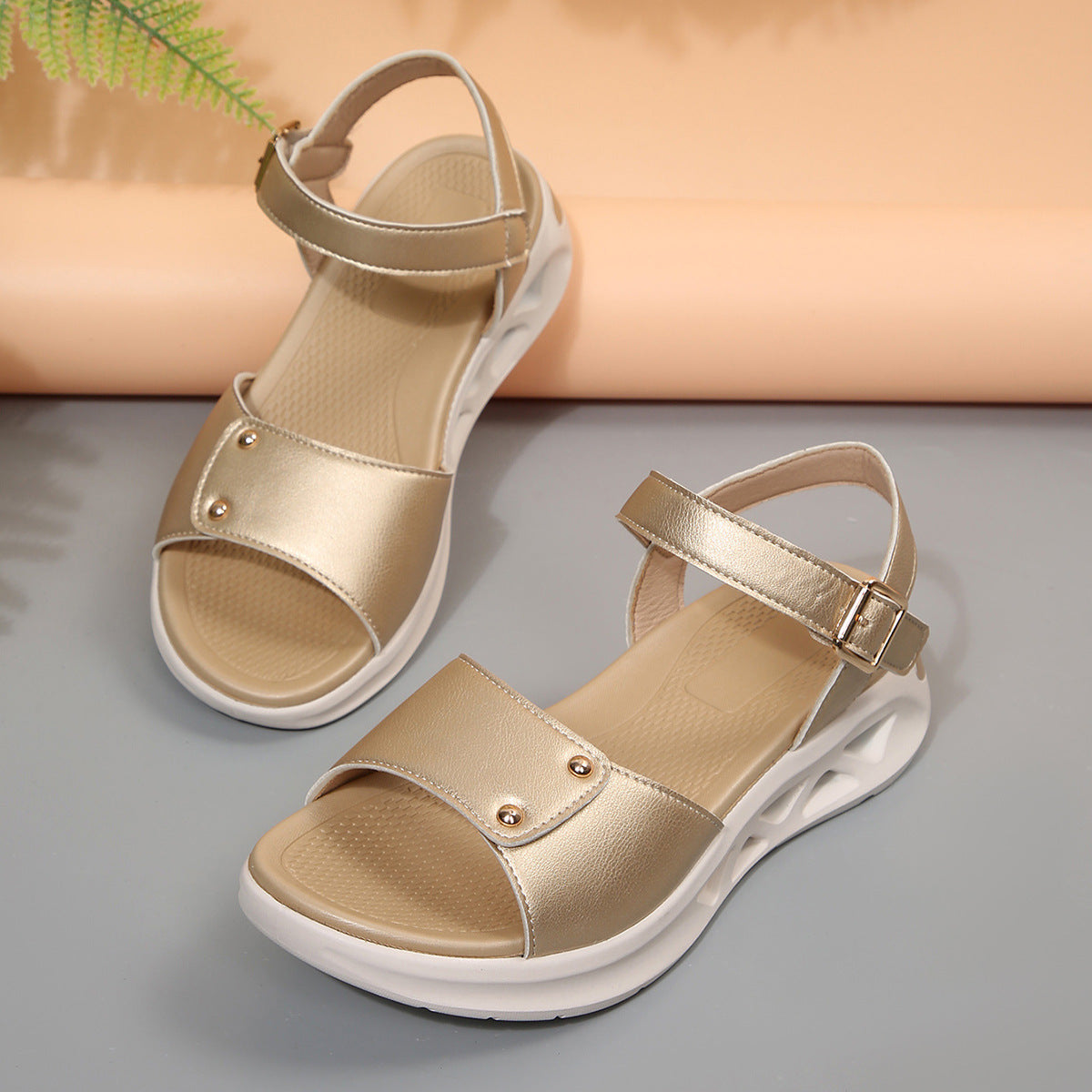 Sandales Orthopédiques Gracieuses au Look Moderne