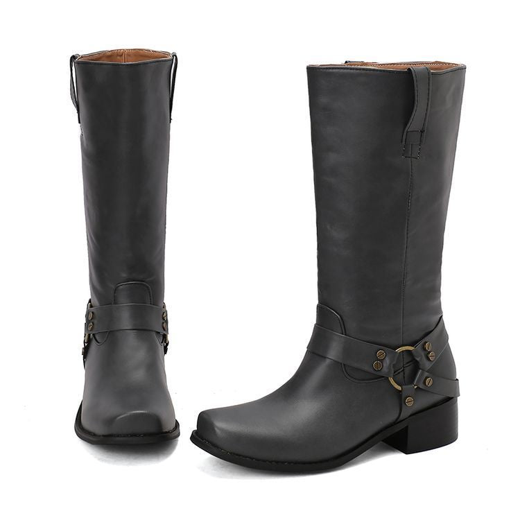 Bottes orthopédiques magnifiquement confectionnées