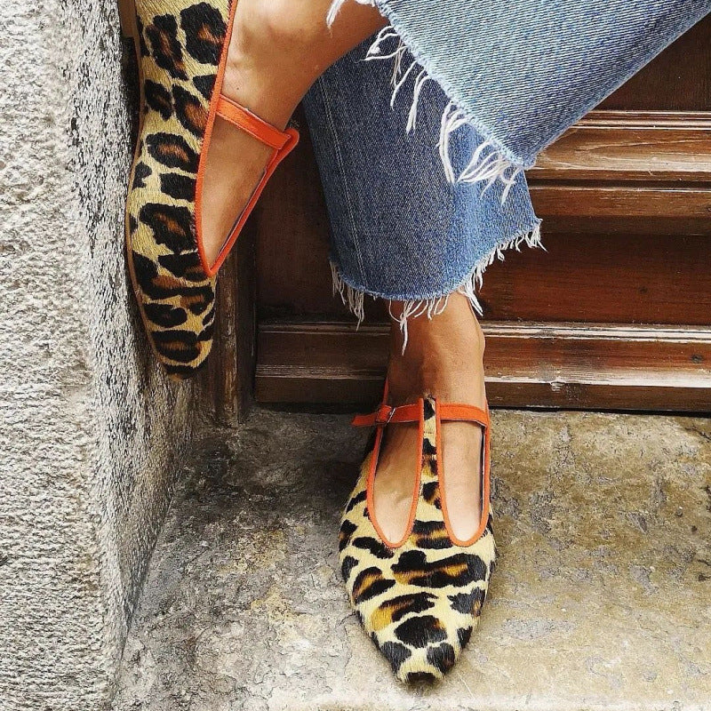 Chaussures Orthopédiques d'Inspiration Vintage
