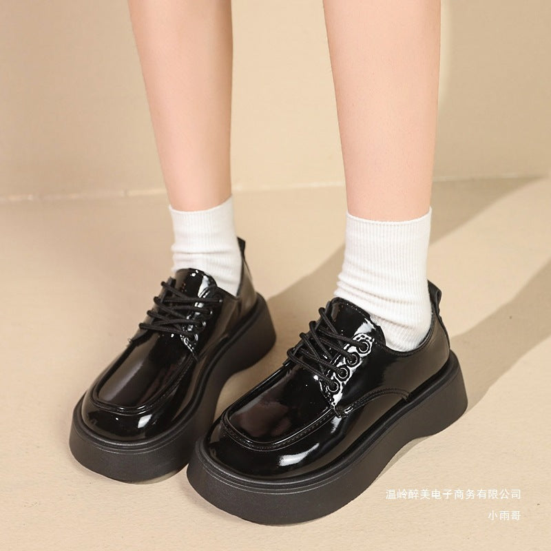 Baskets Orthopédiques Gracieuses au Look Moderne