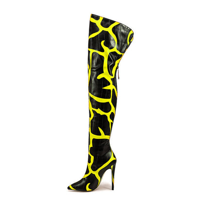 Bottes orthopédiques gracieuses pour un look moderne