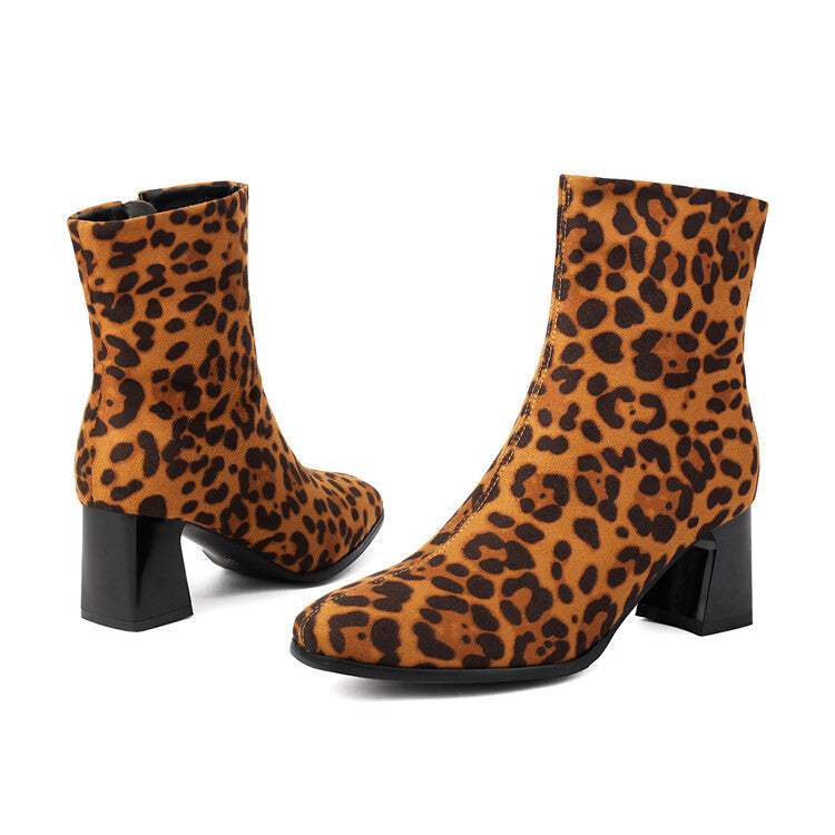 Bottes Orthopédiques Classiques au Style Intemporel