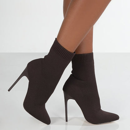 Bottes Orthopédiques Gracieuses au Look Moderne