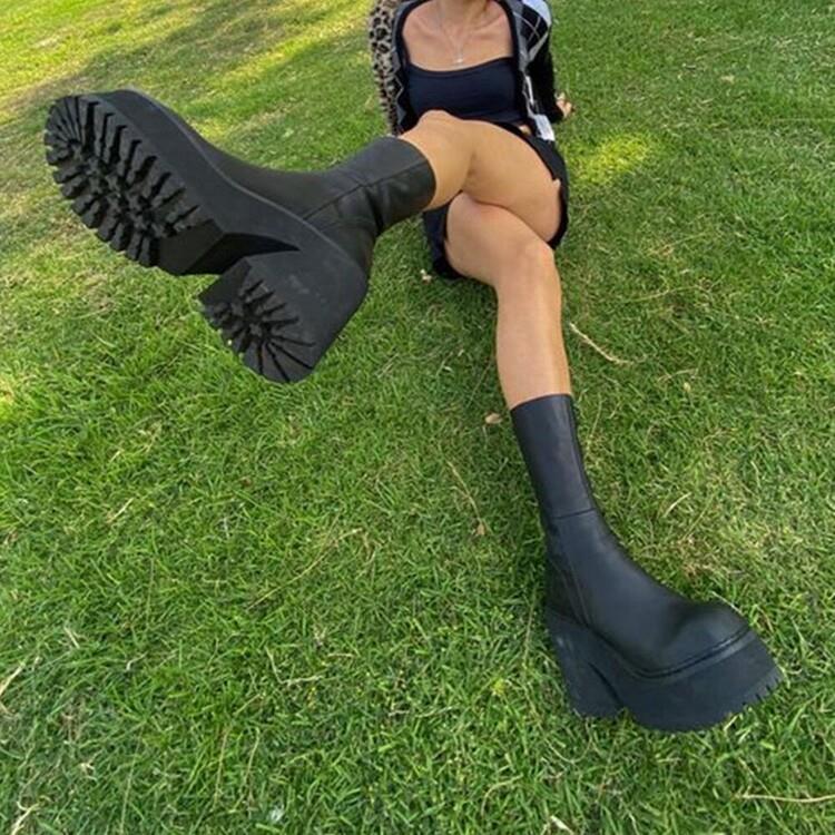 Bottes Orthopédiques Stylées pour Toute Occasion