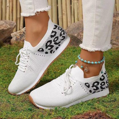 Chaussures Orthopédiques d'Inspiration Vintage