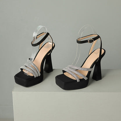 Sandales Orthopédiques Gracieuses au Look Moderne