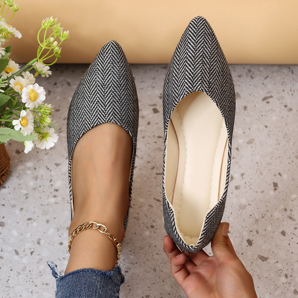 Chaussures Orthopédiques d'Inspiration Vintage