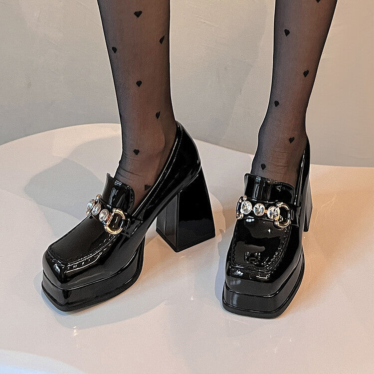 Chaussures Orthopédiques d'Inspiration Vintage