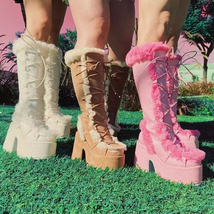 Bottes orthopédiques chic au design unique