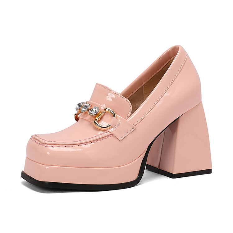 Chaussures Orthopédiques d'Inspiration Vintage