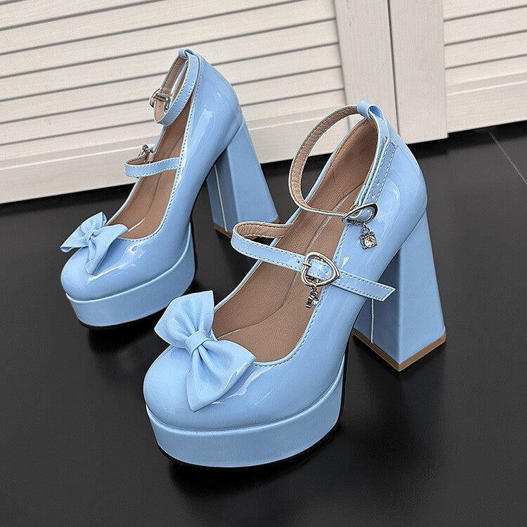 Chaussures Orthopédiques d'Inspiration Vintage