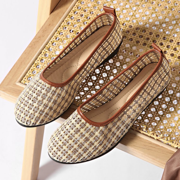 Chaussures Orthopédiques Gracieuses au Look Moderne