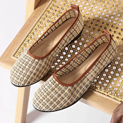 Chaussures Orthopédiques Gracieuses au Look Moderne