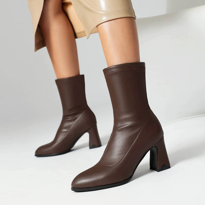 Bottes Orthopédiques Gracieuses au Look Moderne