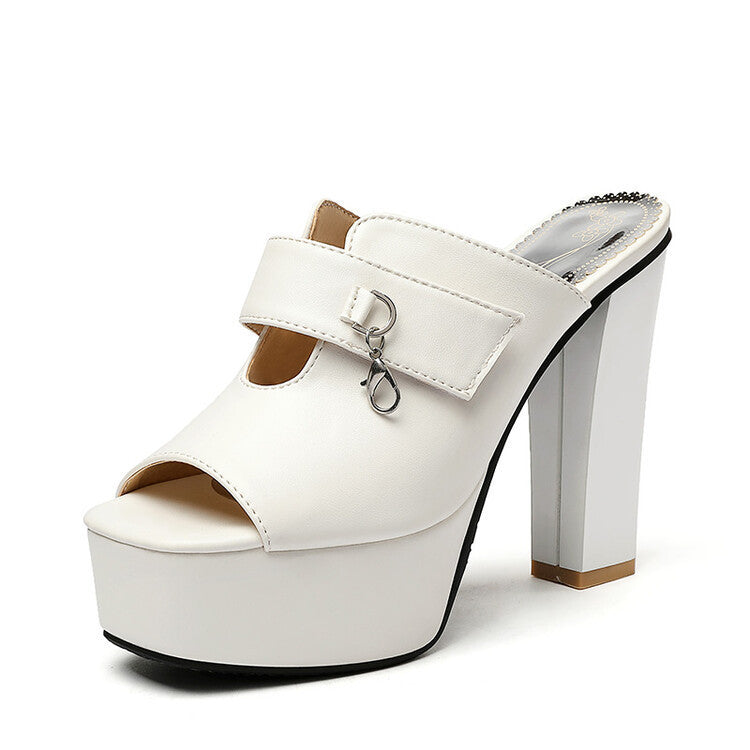 Sandales Orthopédiques Gracieuses au Look Moderne