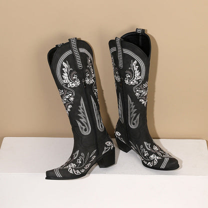Bottes orthopédiques d'inspiration vintage