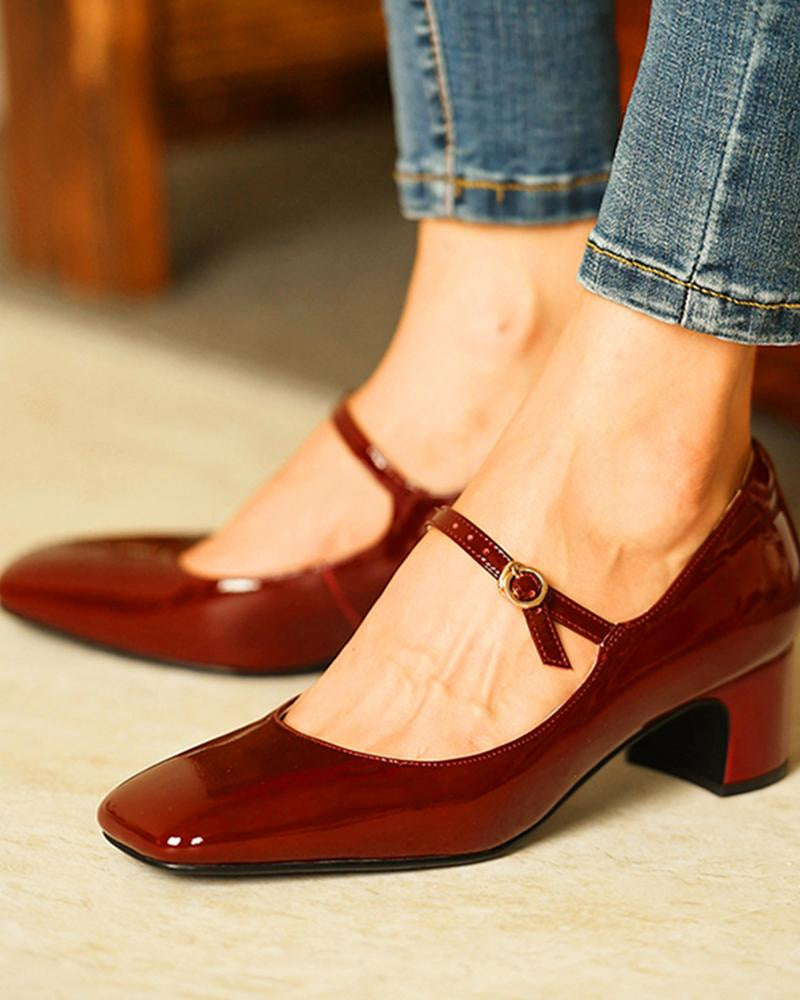Chaussures Orthopédiques Gracieuses au Look Moderne