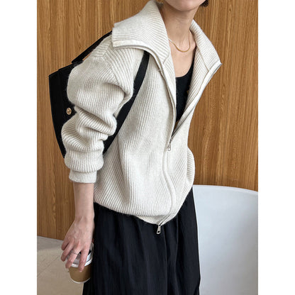 Pull au design réfléchi